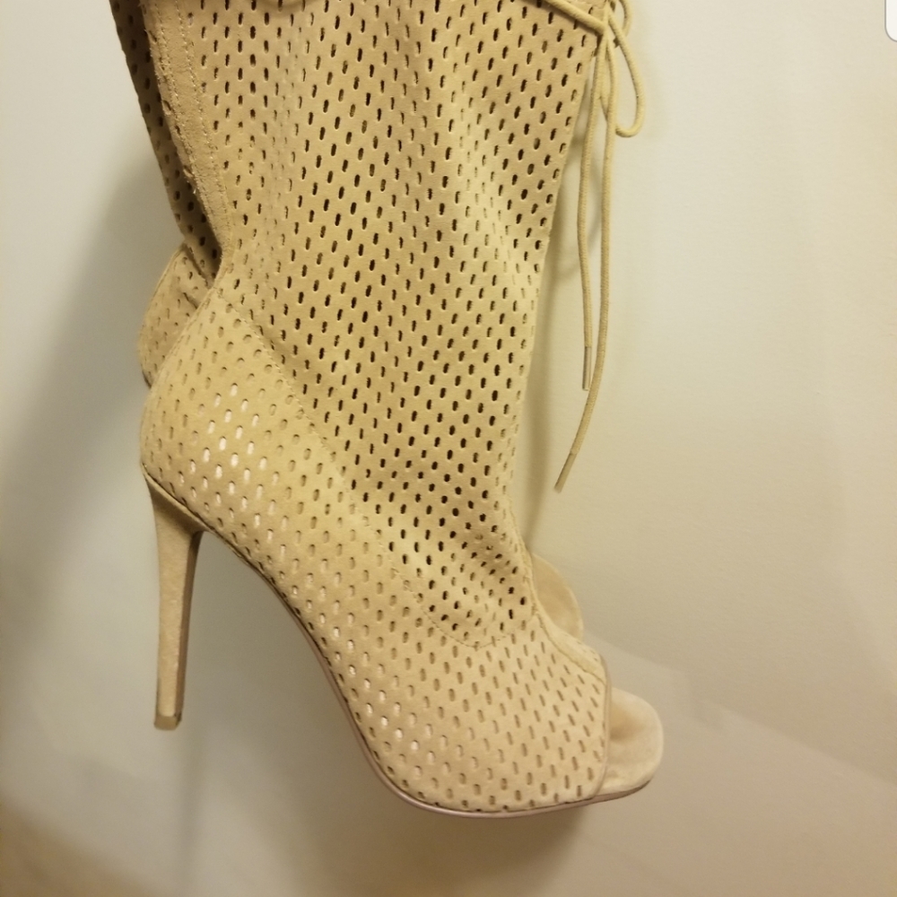 Steve Madden Shoe
